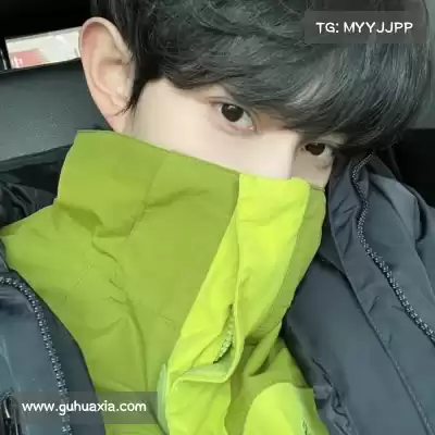 杜严谦